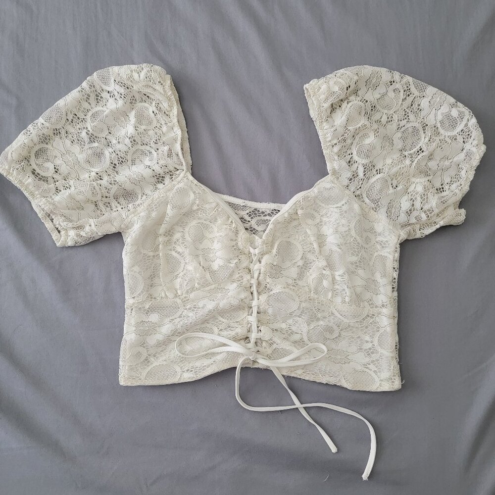 TOPSHOP | Lace up crop top